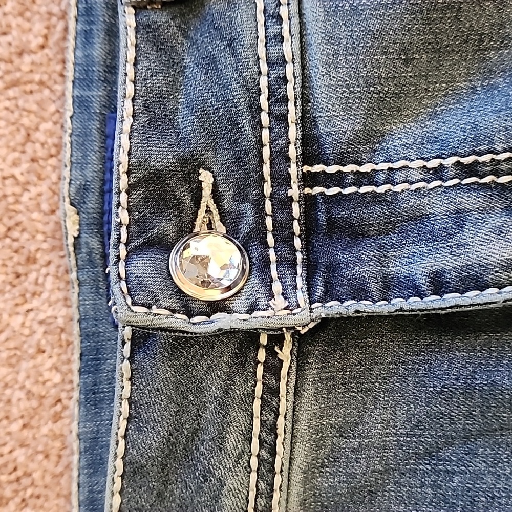 Jeans - Picture 7 of 8